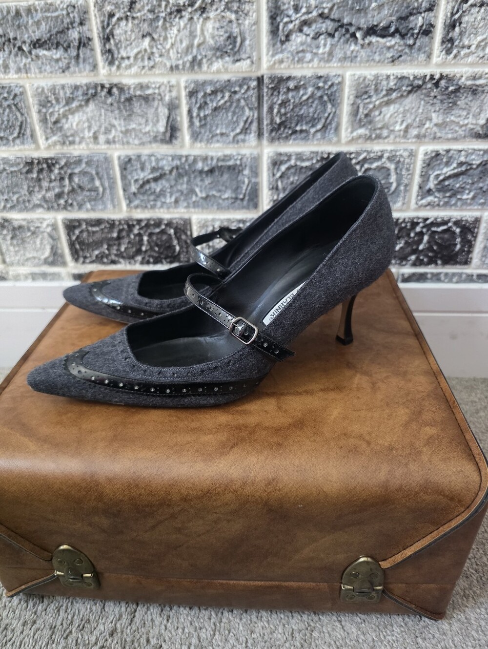Manolo Blahnik Women's Dark Gray Pointed  Heels Size 40.5 EUR
